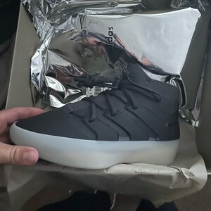 Fear of God x Adidas athletics Carbon Basketball shoes